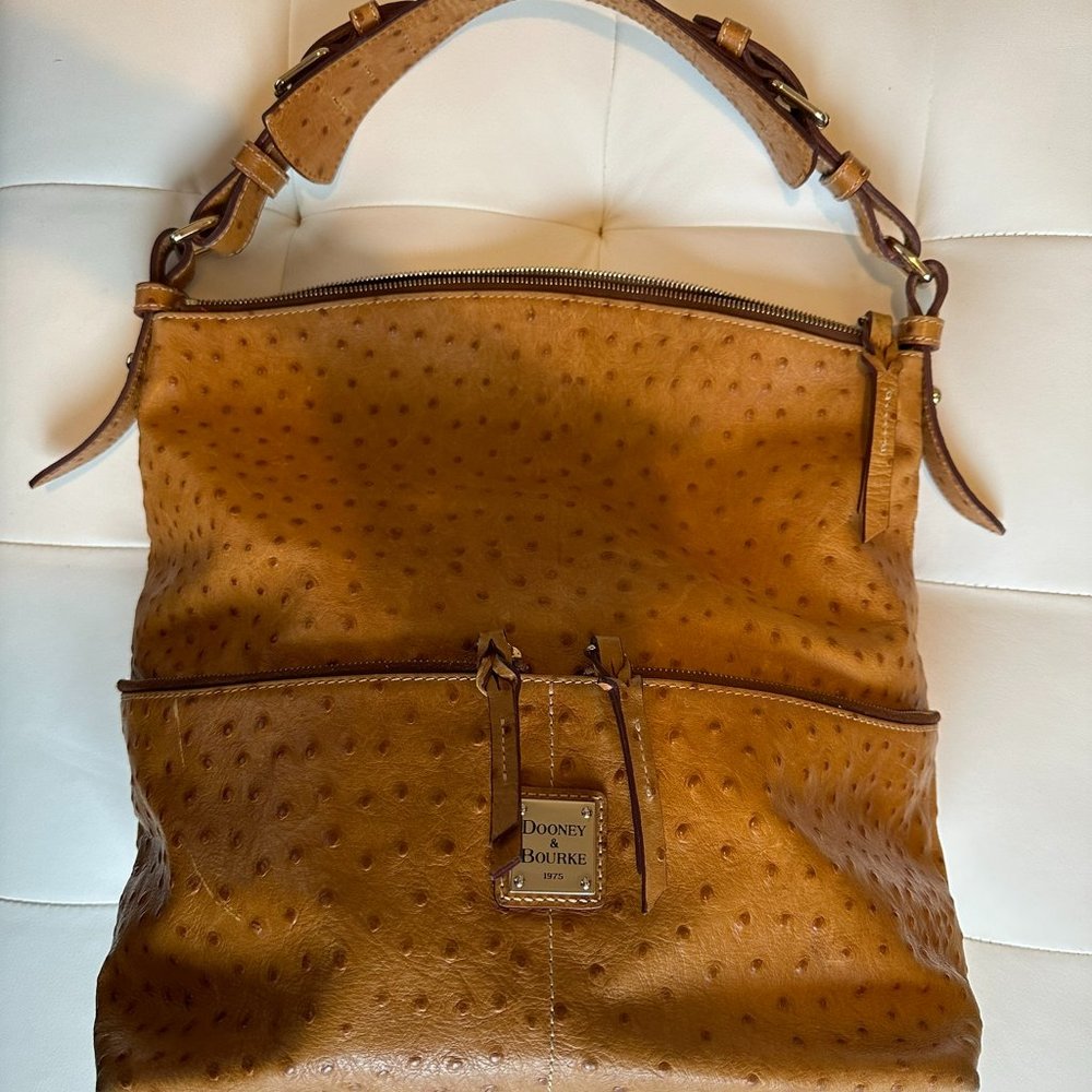 Dooney and Bourke Leather Beige Purse
